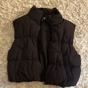 H&M Divided small black vest
